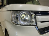 LEDヘッドライトで夜道も安心!