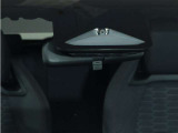 TOYOTA SAFETY SENSEは道路状況、車両状態、天候状態及びドライバーの操作状況などによっては、作動しない場所があります。あくまで運転補助機能です。