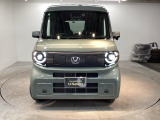 フロントマスクは個性もいっぱい! 人気の車です。