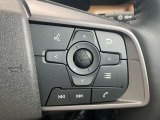 ステアリングスイッチで、オーディオ操作、メーター内の情報の切り替えが可能に!わき見運転をせずに、快適な運転が出来ますよ♪