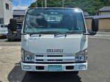 ヘッドライトはハロゲンランプが付いていますが、ご希望に応じて別途25300円(税込)で車検対応の明るいLEDバイブに交換可能です。