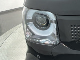 LEDヘッドライトは、点灯の瞬間から最大光量を発揮し、突然暗くなるトンネルなどでの安定感を高めます。