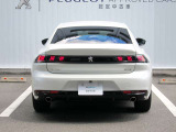 PEUGEOT【認定中古車】は、PEUGEOTが認定するメーカー保証制度が適応する中古車になります。これはPEUGEOT販売店のみで認められた保証制度です。