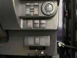 運転席周辺にある各種スイッチ画像です。