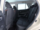 ゆとりある広々とした車内空間は、ドライブを始め買い物やレジャーなど、幅広く活躍します。一人でもみんなとでもお出かけを楽しみましょう!