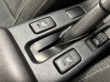 寒い冬に大活躍のシートヒーターが運転席と助手席についています♪シートぽっかぽか♪