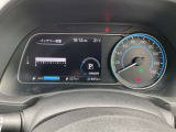 視認性の高いメーターで運転情報を的確に把握できます!