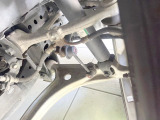 お車を安心してお乗りいただく為には、足回りの定期点検が欠かせません。サービスサポート(有償保証)では無料点検もご提供しており、安心のカーライフをお過ごしいただけるサポート体制が整っています。