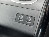 【USBポート】CタイプのUSBポートになります。2つございますので、使い方は自由自在♪