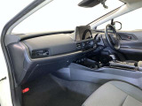 見通しのよいすっきりとした視界で、誰でも運転しやすいです。運転のしやすさは疲れにくさにも繋がりますよ♪