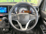 【ステアリングスイッチ】運転中、前方から目線をそらすことなく、オーディオ等の操作が可能な便利機能!安心&快適なドライブを演出してくれます♪