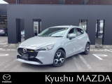 スタイリッシュなフロントグリル。レーダークルーズのセンサーはマツダマーク内に入っています。