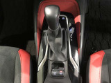 電動パーキングブレーキを搭載。スイッチ操作でパーキングブレーキを作動・解除することが可能ですので、操作の力が不要ですよ♪