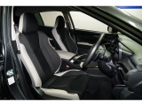 全車にサポート性を高めたスポーツシートを採用。運転する愉しさと、シートを通してクルマに守られている安心感を提供します。