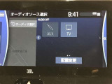 【純正ナビ】人気の純正ナビを装備しております。ナビの使いやすさはもちろん、オーディオ機能も充実!キャンプや旅行はもちろん、通勤や買い物など普段のドライブも楽しくなるはず♪