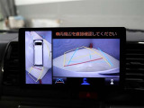 『バックガイドモニター』走行ラインを誘導してくれる補助線もありますので車庫入れが苦手な方も楽ちんです!!