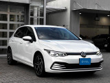 フォルクスワーゲンといえば伝統のGOLF。VW先進技術搭載の車です。