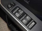 電動格納式ドアミラー・パワーウインドウを装備しています。