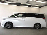 「中古車ハイブリッド保証」付き。ハイブリッド機構を無償で保証します。保証期間は、初度登録年月から10年目まで、またはロングラン保証が終わってから3年間。ただし累計走行距離が20万km以内です。