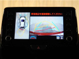 バックモニター&パノラミックビューで車庫入れや駐車もラクラク♪※あくまでも補助的な装置なので目視確認もお忘れなく!