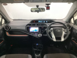 【前方視界】開放的な前方視界!運転がしやすく疲れにくいです♪窓が大きく、見通しがとっても良いおクルマですよ♪