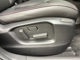 シートメモリー機能を備える10WAYパワーシートを装備!体格や好みに応じたポジションをスムーズに調整できます。
