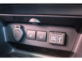 運転席シートヒーター、助手席シートヒーターUSBポート