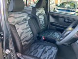 新車メーカー保証に準じた保証を1年間無償で受けられる「まごころ保証」、さらに保証を延長できる「まごころ保証プラス」「まごころ保証プラス&alpha;」をご用意しております。