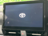 【10.5インチ ディスプレイオーディオ】大画面のディスプレイはAppleCarPlayやAndroidAutoが利用可能。大きな画面でスマホナビアプリ等が利用いただけます♪