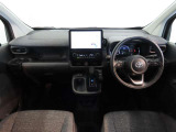 見通しのよいすっきりとした視界で、誰でも運転しやすいです。運転のしやすさは疲れにくさにも繋がりますよ♪