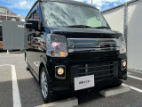 キセノンは、本当に明るくて安全です。暗い夜道からお客様を守ってくれます。運転しやすいですし、自慢にもなるかも?黄色いハロゲンライトと見比べてください。