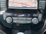 オートエアコンは、温度や風量を自動で調整してくれるため、運転に集中でき、疲労軽減にもつながります。また、車内の温度を一定に保つことで、結露やカビの発生を防ぐ効果もあります。