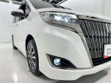 フォグランプ装着車です。暗い夜道の車両前方を明るく照らします