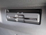 『ETC2.0』を装着しています♪♪ 有料道路での料金所の手間を省いて運転に集中できます♪♪ 車から離れる時はカードの抜き取りをお忘れなく♪♪