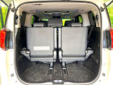 普段のお買い物や通勤、送迎等に十分な荷室スペースを確保しております。セカンドシートを倒すと、大きな荷物の積載も可能です♪