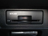 ETC2.0装備♪従来のETCの高速利用料金の収受だけではなく、渋滞回避や安全運転支援といったドライバーに有益な情報を提供してくれます♪