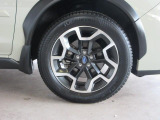右前 17インチアルミホイール タイヤサイズは、225/55R17