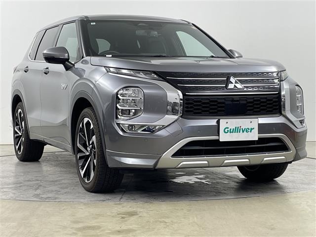 アウトランダー PHEV 2.4 P 4WD 本革シート