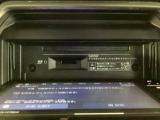 ディスプレイオープンで音楽CD、DVDビデオが挿入でき視聴が可能です。