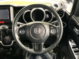 【純正革巻きステアリング】上質な革を使用することで、手にしっかり馴染みとても運転しやすいハンドルです♪