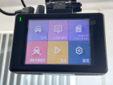 【ドライブレコーダー】ドライブレコーダー装備!走行中はもちろん、あおり運転や事故に遭遇した際、映像で記録し、万一のリスクに備えます。※記録用SDカードはお客様ご自身でご準備いただく必要があります。