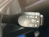 【レーダークルーズコントロール】高速道路での長距離走行が楽に!!自動で速度を保つクルーズコントロールが、衝突軽減システムと連携し、前方の車両を感知して車間を保つように速度調節してくれます!!