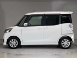 【ユーカーズ浜線へようこそ】屋根付駐車場なので、雨でもゆっくり車をご覧いただけます!当社は、新車、中古車、サービス工場と併設しております。トラブル時も安心です!
