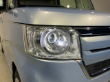 LEDヘッドライトで夜道も安心!
