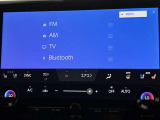 ブルートゥースに接続することにより、スマホに入ったお気に入りの音楽を車内で楽しむことができます♪あると本当に便利な機能になっています!