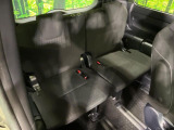 3列目シートはもちろん状態良好☆大人でもゆったりと座って頂けますので、大人数でのお出かけもラクラクです♪ご家族で、気の知れた仲間で、ドライブに行くのが楽しみですね♪