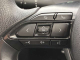 運転中、オーディオの操作をしてて、ハッとしたことはありませんか?ステアリングスイッチは、運転中でもハンドルでオーディオの操作が可能です。安全なドライブをサポートします。