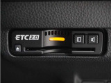 ◆ETC2.0装着◆進化したドライブ体験。料金収受システムだけだったETCが生まれ変わって、高速道路を賢く使うETC2.0に進化しました。多彩な情報サービスが便利で快適なドライブ体験を提供します。