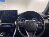使いやすく運転しやすいレイアウトの運転席周り。