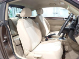 楽な姿勢で座ることが出来るので長時間の運転でも疲れにくいですし体もぶれにくいですよ。